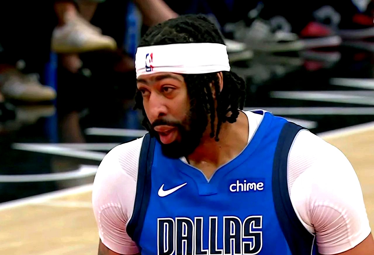 关于篮网B队鏖战勇士B队，浓眉打破历史纪录的信息