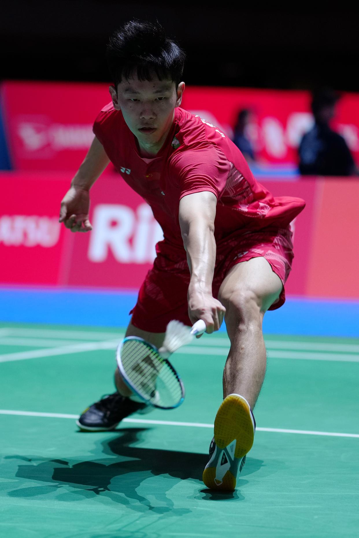 包含日本羽毛球队完胜丹麦羽毛球队，陶菲克高光表现的词条